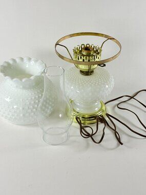 Vintage 1950s-60s Hurricane Electric White Hobnail White Glass Table Lamp Works